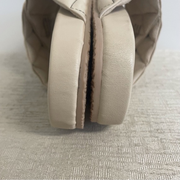 SEYSCHELLES WIDE AWAKE SLIP ON PUFFY LEATHER QUILTED SLIDES - Picture 6 of 8